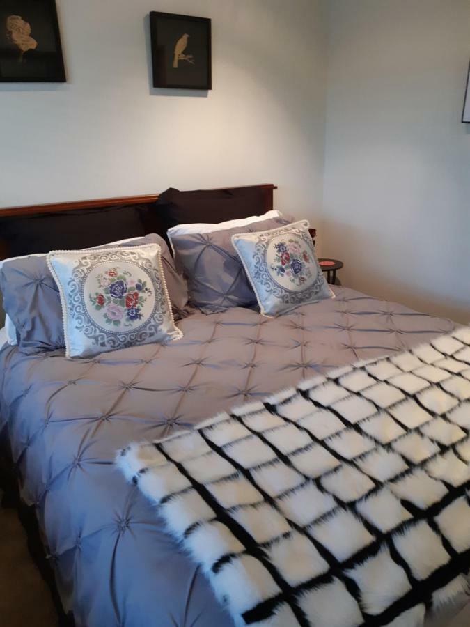 Maples On Harewood Bed and Breakfast Christchurch Exteriör bild